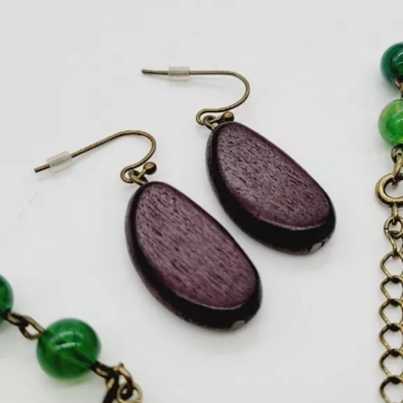 Avon Beaded Chic Gift Set Matching Necklace & Earrings #6 - Picture 3 of 7